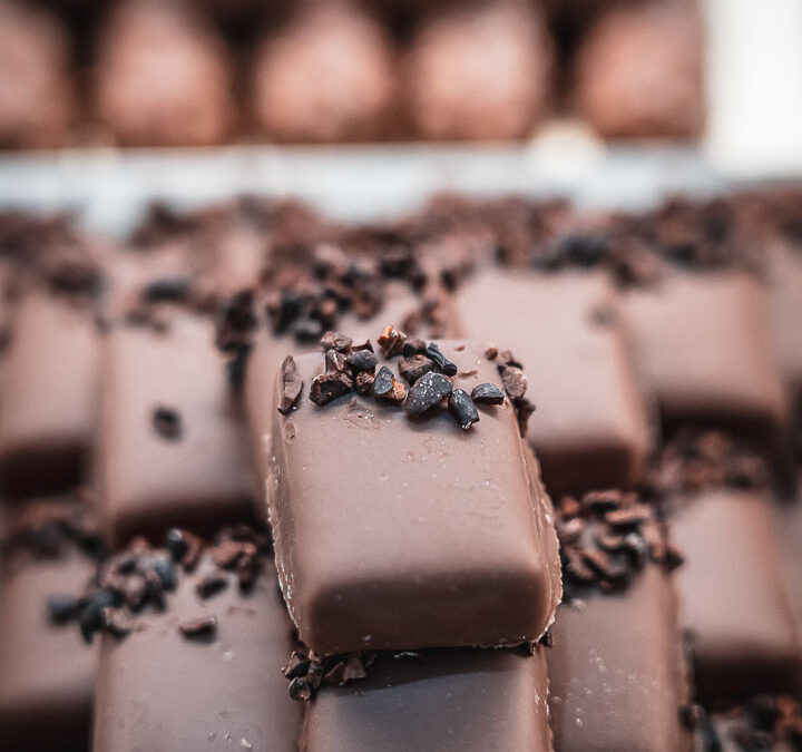 Chocolats artisanaux près de Kingersheim : les secrets d&rsquo;un ballotin Valrhona pour des fêtes gourmandes